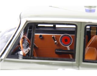 Alfa Romeo Giulia Super 1969 Polizia stradale VERDE MILITARE Laudoracing 1:18 Resinemodell (Türen, Motorhaube... nicht zu öffnen!)